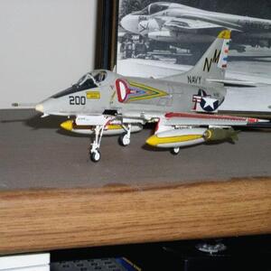 model-151148va192a4e-b.jpg