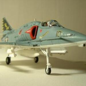 model-158185-vma331-vl10-4_bajoe-sjahpoetro-320.jpg