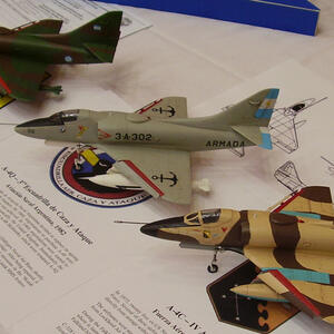 model-argentinaskyhawkdisplay-2013nationals-turpen_0.jpg