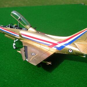 model-gold13_sam-hall_0.jpg