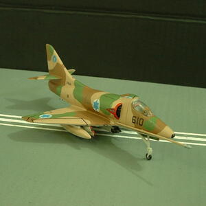 model-starfix-a4_bajoe-sjahpoetro.jpg