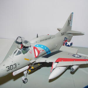 model-va22a4f-a_earl-hosmer.jpg