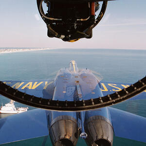 fa18-blues-max-7nov02.jpg