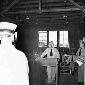 fagu-vadm-martin-podium4-26may52_lyle.jpg