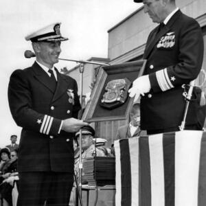 va831-ddmmm63-noel-davis-trophy-a-avila.jpg