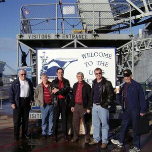 board2009-hornet-alameda-hornet1_collen-smith_bear.jpg