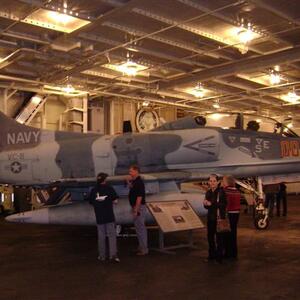 board2009-hornet-alameda-hornet3_collen-smith_bear.jpg