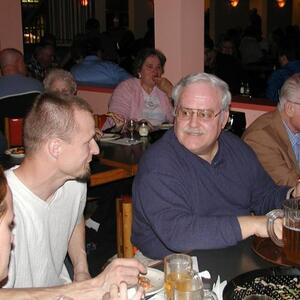 feb04boardmtg24_2.jpg