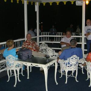 va15-05reunion-cruise.jpg