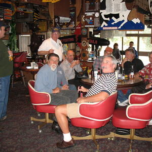 va163-164-reunion07-10.jpg