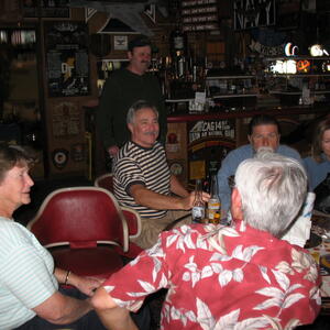 va163-164-reunion07-4.jpg