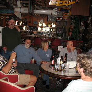 va163-164-reunion07-8.jpg